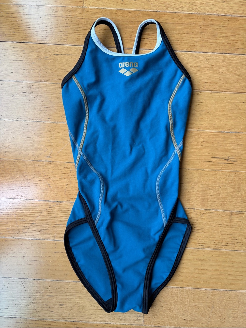 Arena Girls' Blue One-Piece Endurance Swimsuit - Japan edition - size 8
